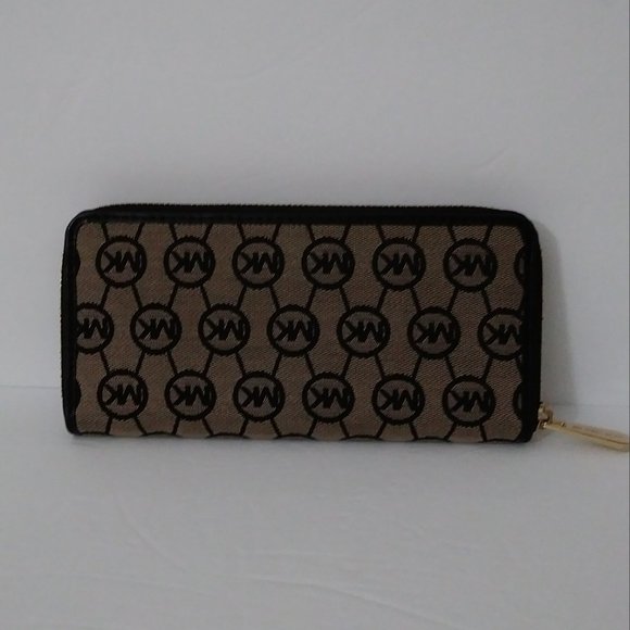 Michael Kors Signature Jet Set Tan  Long Zip Around Wallet - Picture 12 of 15